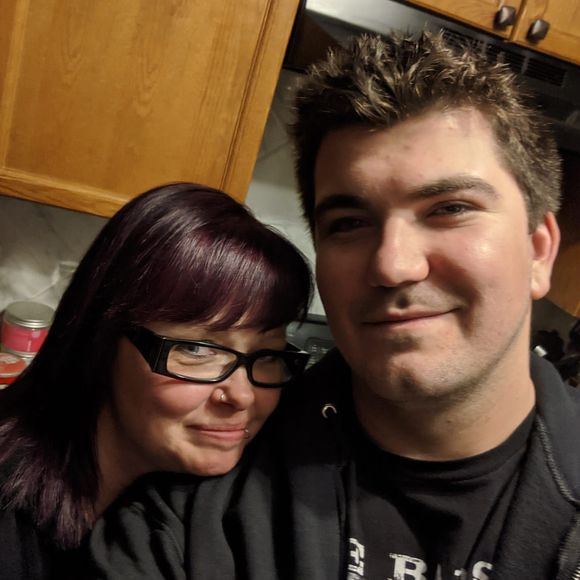 Meet your Posher, Mandi - Picture 1 of 1